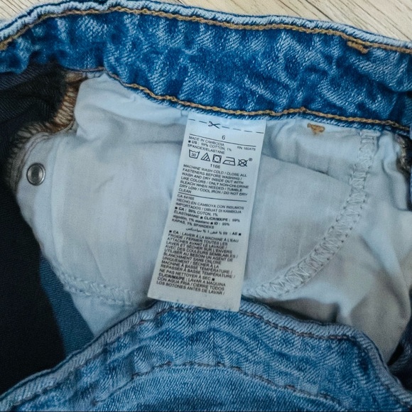 Old Navy blue denim cuff jean shorts sz 6 - Picture 4 of 6